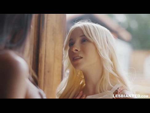 ❤️ Pige kommer hjem et par måneder senere og ender med at spise sin stedmors fisse ️ Sluts at da.assistirhentai.ru ️